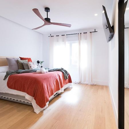 Amplio Y Moderno Apartamento Con Tarima Refrescante By Staynnapartments Bilbao Buitenkant foto